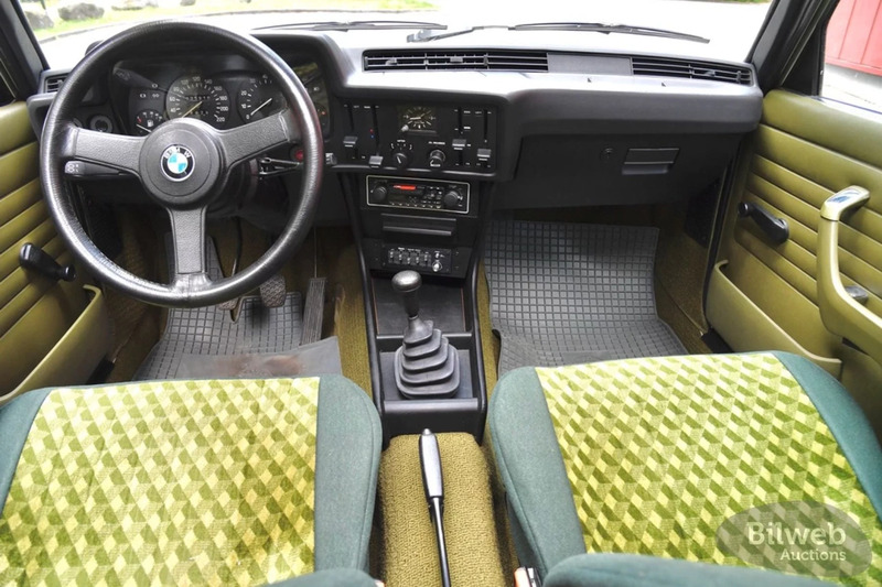 Bmwe213