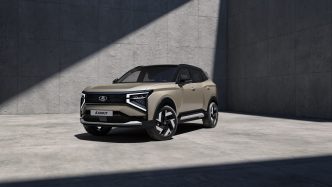 LADA Azimut Front