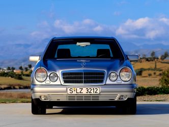 Mercedesw210