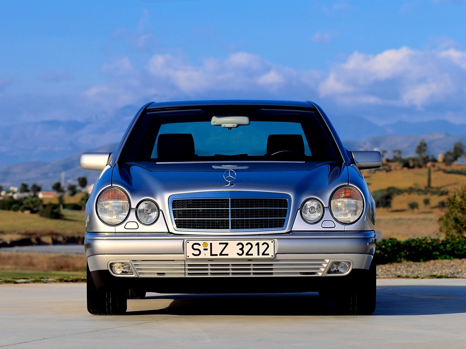 Mercedesw210