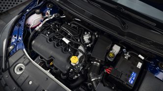 Iskra Sedan