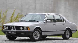 Bmw733e23
