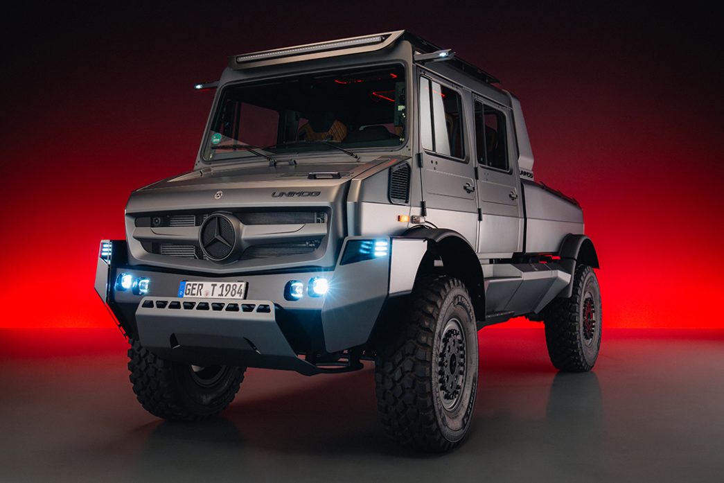 Mercedes Unimog Luxury Hero
