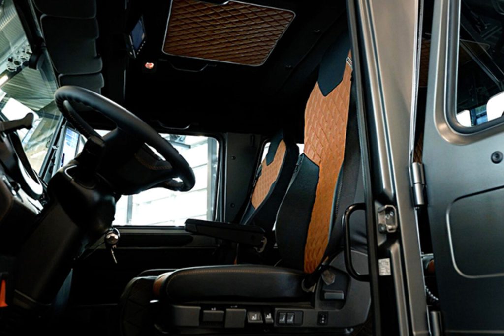 Mercedes Unimog Luxury 1440×960