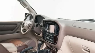 Toyota Land Cruiser 100